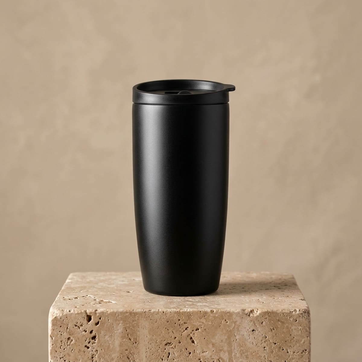 Tumbler Stainless Hitam Doff — Tumbler double-wall 500ml, dingin 24 jam & panas 12 jam.